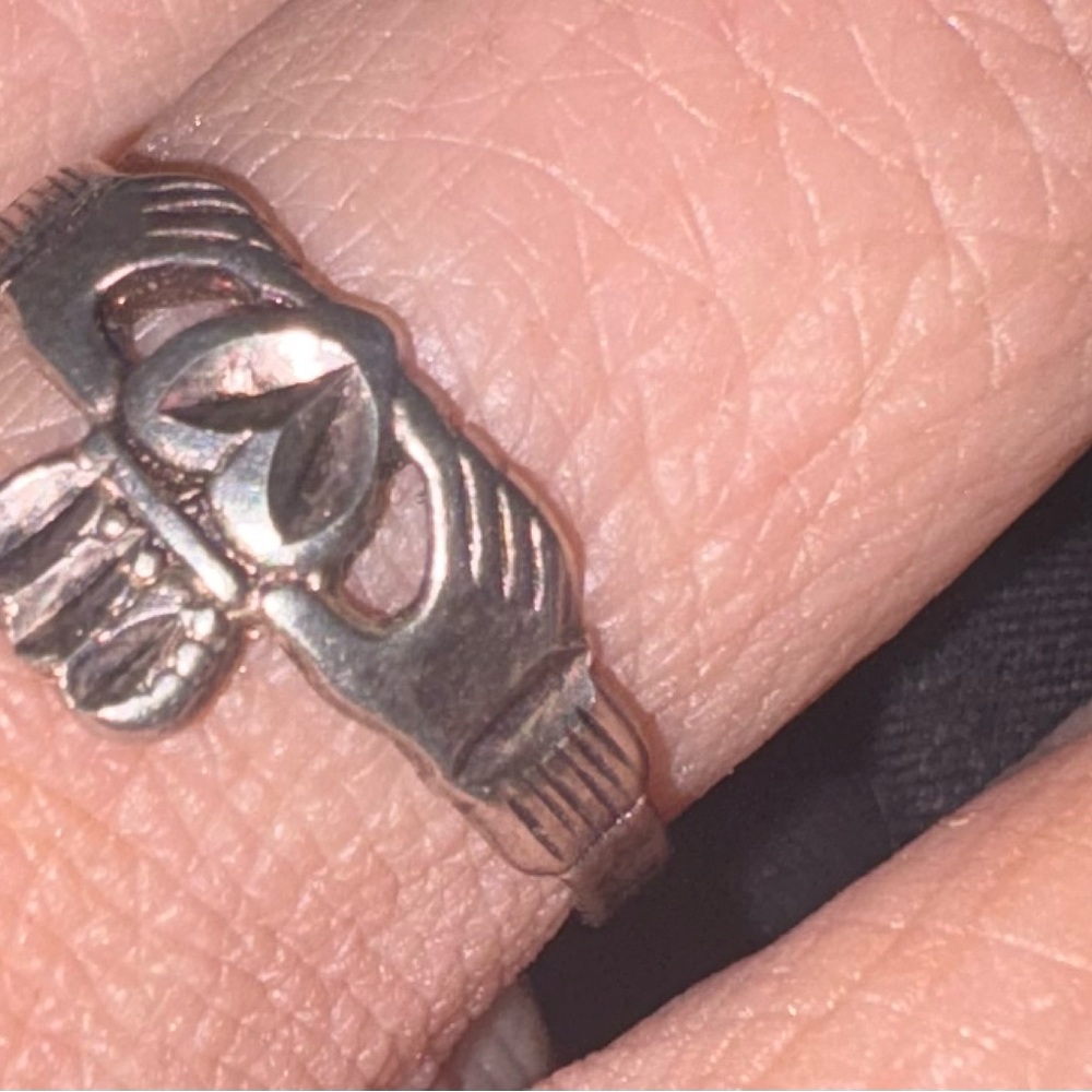 Classic Silver Claddagh Ring